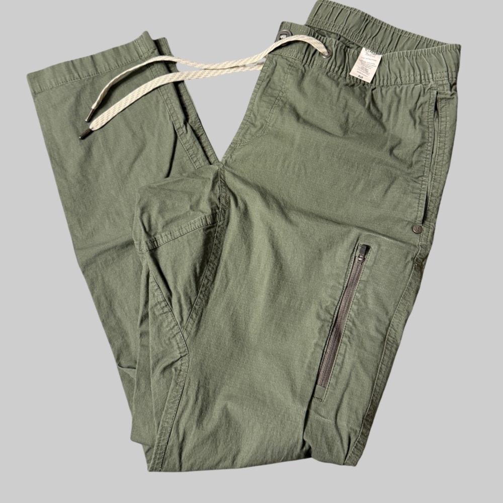 VOURI Ripstop Men’s pants Olive Green, Size Medium. LIKE NEW!!!